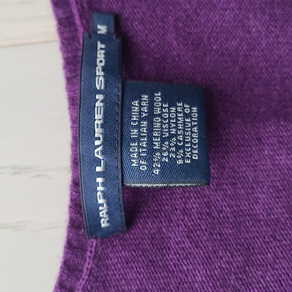 Ralph Lauren Mérino Wool V-neck sweater - Picture 2 of 2